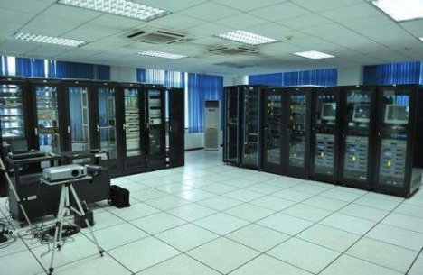 什么是小型机房监控一体机？它能解决哪些问题？